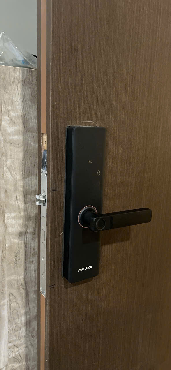 Khóa cửa vân tay Avolock AV60 - nhập khẩu nguyên chiếc MALAYSIA